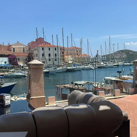 Feriehus Casa Silvia Trilo Calagavetta La Maddalena (Sassari)